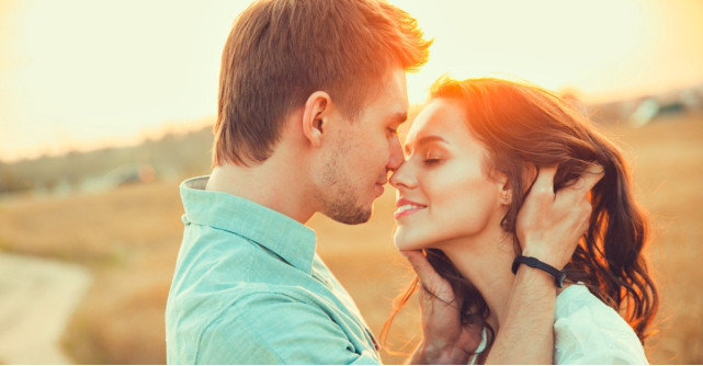 Carti la reducere: 5 romane de dragoste pentru adolescenți