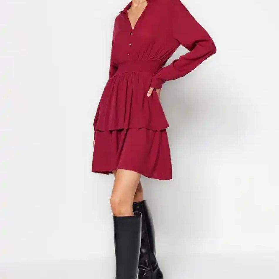 Cum integrăm nuanțele de roșu în ținute? 20 de piese vestimentare pentru anul 2024