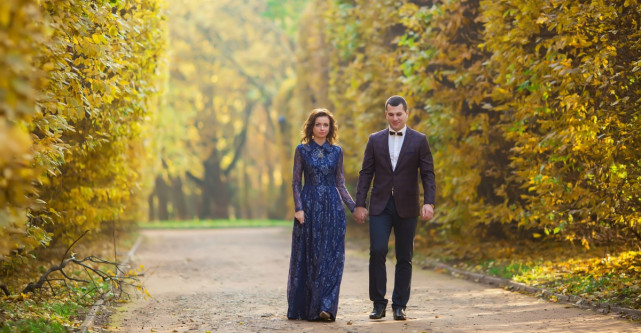 Cum sa stralucesti la o nunta organizata toamna