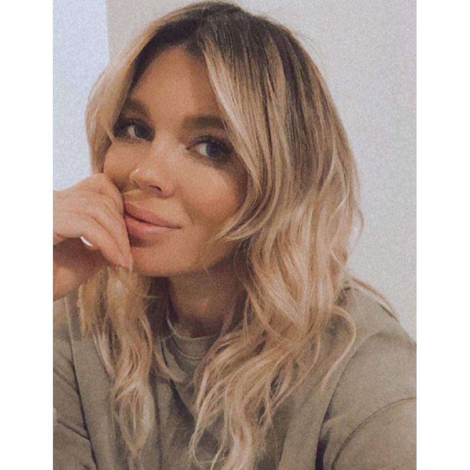 Cătălin Botezatu a comentat ținutele alese de Gina Pistol și Smiley la nuntă: Au ales o vestimentație care îi caracterizează