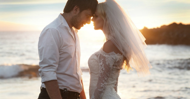 Căsătoria te face fericit? Care sunt cele mai împlinite cupluri