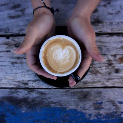 NU mai mânca aceste alimente dacă bei cafea! 