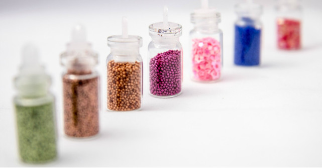 Posete cu margele aplicate