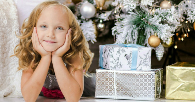13 cărți cu povești de Crăciun de pus sub brad copilului tău!