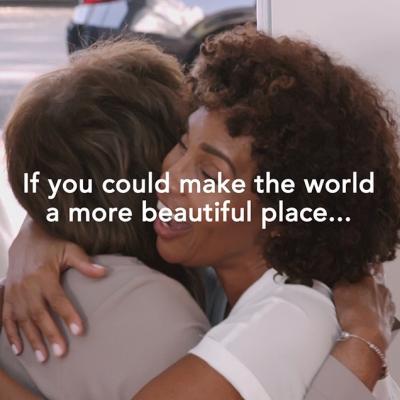 FOREO le multumeste tuturor femeilor pentru generatii de intelepciune, inspiratie si sustinere printr-un device al viitorului