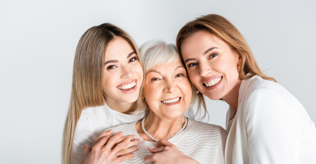 Tu știi care sunt beneficiile uleiului din semințe de in pentru sănătate și frumusețe?