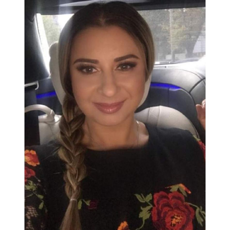 Anamaria Prodan, în costum de baie pe străzile Capitalei! La 50 de ani, impresara a renunțat la inhibiții