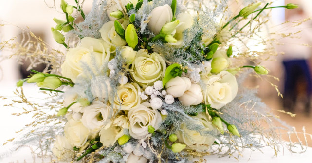 Limbajul secret al florilor. Florile pe care trebuie să le eviți în buchetul de nuntă. Ce mesaje transmit acestea?