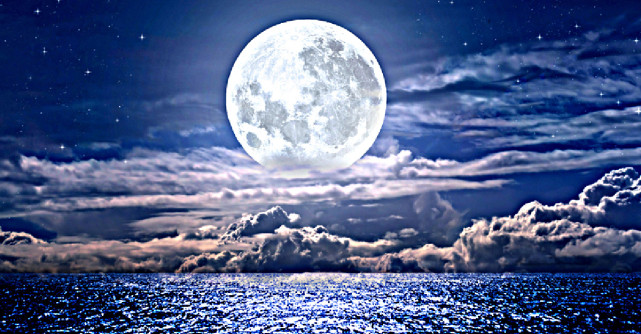 Luna Albastra in Varsator de pe 22 august incheie capitole din ultimele 6 luni. Sfatul Universului pentru fiecare zodie in parte