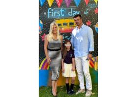 Emoții puternice pentru Elena Udrea: și-a dus fetița la școală după trei ani petrecuți în spatele gratiilor