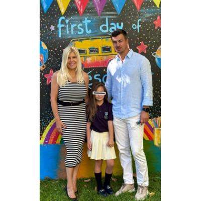 Emoții puternice pentru Elena Udrea: și-a dus fetița la școală după trei ani petrecuți în spatele gratiilor