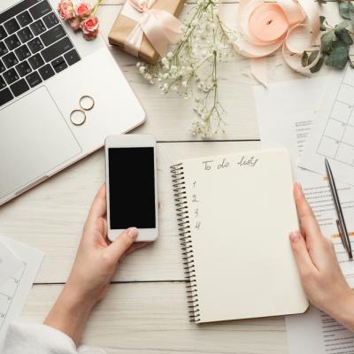 11 idei de cadouri de nuntă cu care să impresionezi mirii