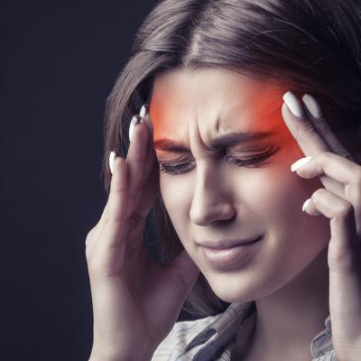 Semnalele care anunță o DURERE DE CAP și câteva sfaturi ca să o previi
