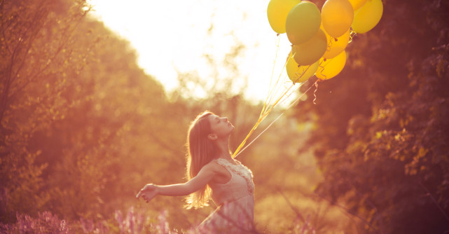 Nu te lasa niciodata controlata de trei lucruri: trecut, oameni si bani!