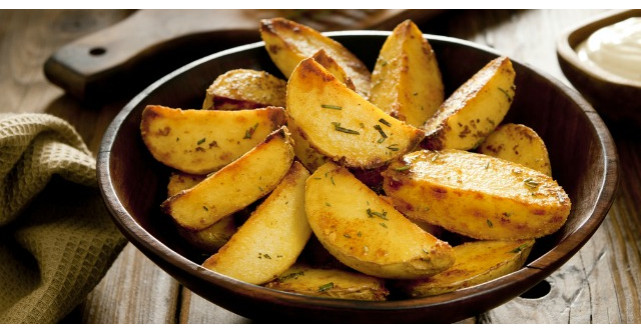 Cartoful, campion la potasiu, benefic pentru inima. Cum trebuie gatiti cartofii ca sa fie sanatosi