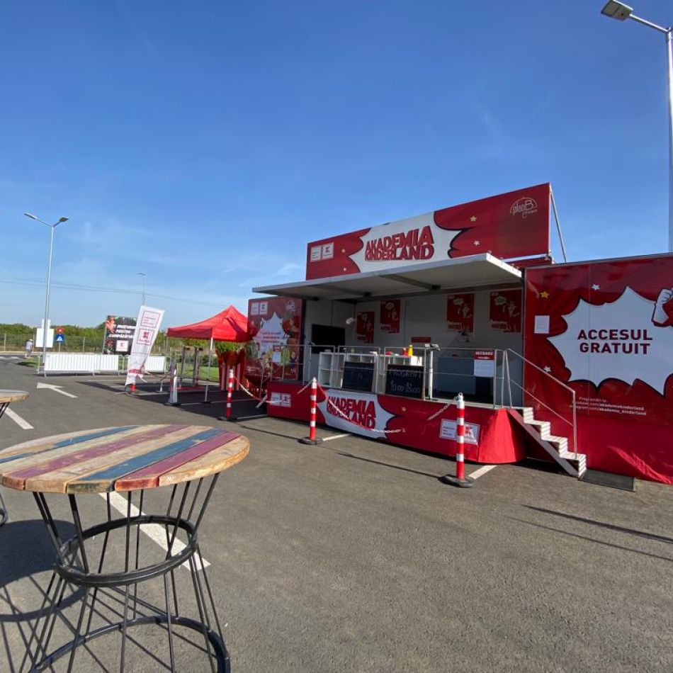 Începe Caravana Akademia Kinderland, ediția 2023: școala mobilă de alimentație sănătoasă pentru copii ajunge în vestul țării