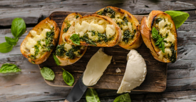 Cină delicioasă din trei ingrediente. Rapid, simplu și extrem de ușor