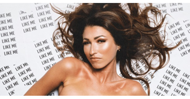 Puterea feminină eliberată: Like Me - Fredy Lane