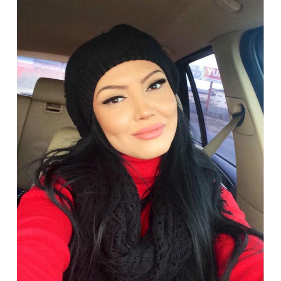 Andreea Mantea, din nou pe băncile școlii. Bruneta are de gând să se înscrie la o facultate de top din toamnă