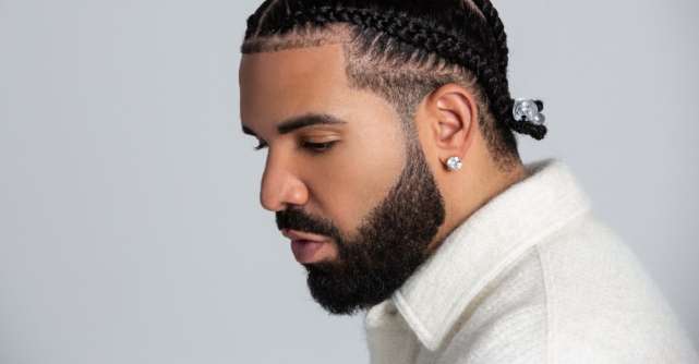 Drake a lansat albumul 'Honestly, Nevermind'