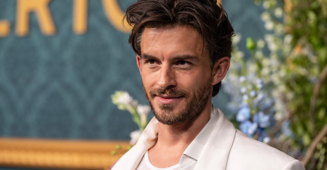 Jonathan Bailey, desemnat Cel mai sexy bărbat în viață de revista People