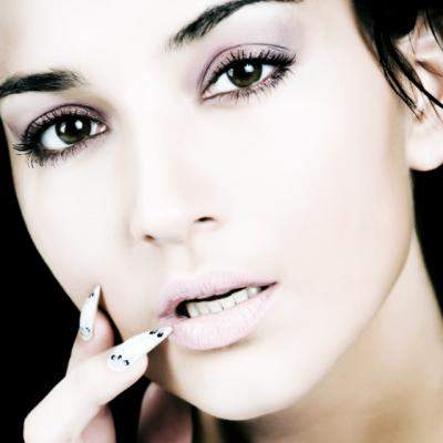 Video: Transformari incredibile cu ajutorul machiajului! De la femei banale la adevarate dive!