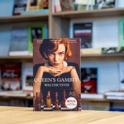 Povestea fabuloasă a șahistei Nona Gaprindashvili, femeia care a învins marii maeștri ai lumii și a câștigat războiul cu Netflix