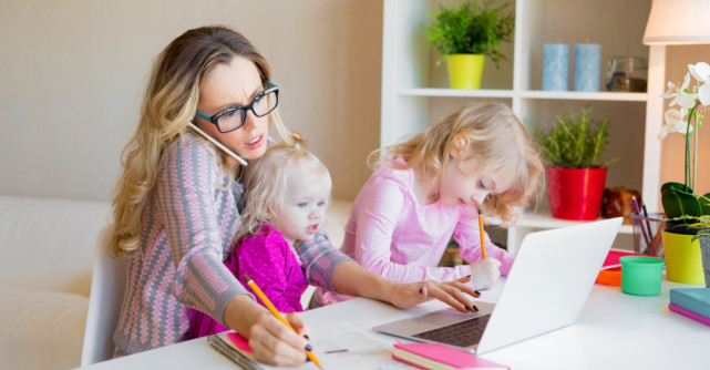 Lucrezi de acasă? Trei pași pentru a-ți antrena mintea să lucreze bine sub stres