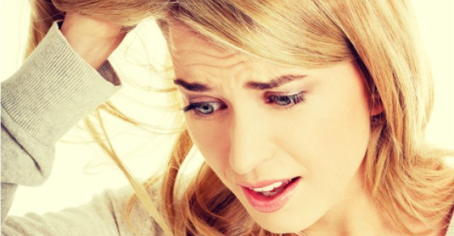 5 cauze frecvente ale caderii parului