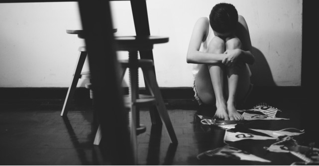 10 lucruri pe care să NU le faci atunci când ești deprimată