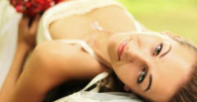 Idei fascinante pentru buchetele de mireasa