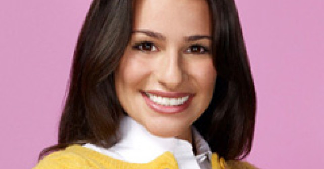 Lea Michele Glee-seaza cu chic in top