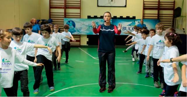 ”Învață să crești sănătos cu Bucovina!”. Îndemnul Cătălinei Ponor și al lui Carmen Brumă pentru elevii din București
