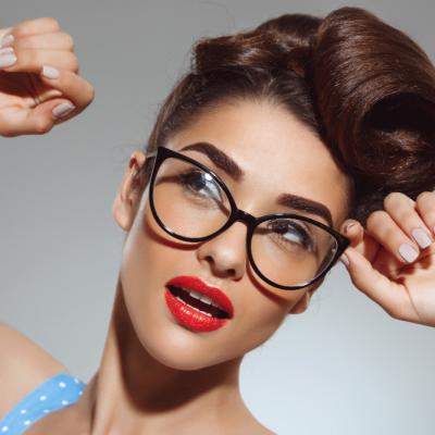 De la retro la modern: 7 cele mai cool forme de rame de ochelari ale momentului