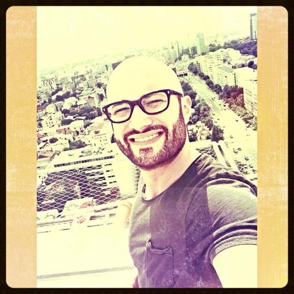 Mihai Bendeac, val de comentarii după ce s-a lăsat pozat în lenjerie intimă: Sunt zile în care mai bine mori...