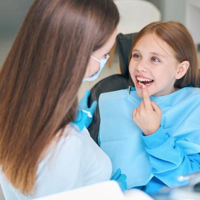 Obiceiuri sănătoase pentru dinți frumoși. Ce trebuie să știe orice părinte