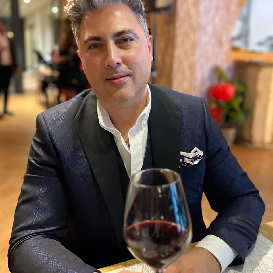 Alexandru Ciucu neagă acuzațiile Alinei Sorescu. Designerul vrea împăcare de dragul fiicelor sale: Vom da socoteală...