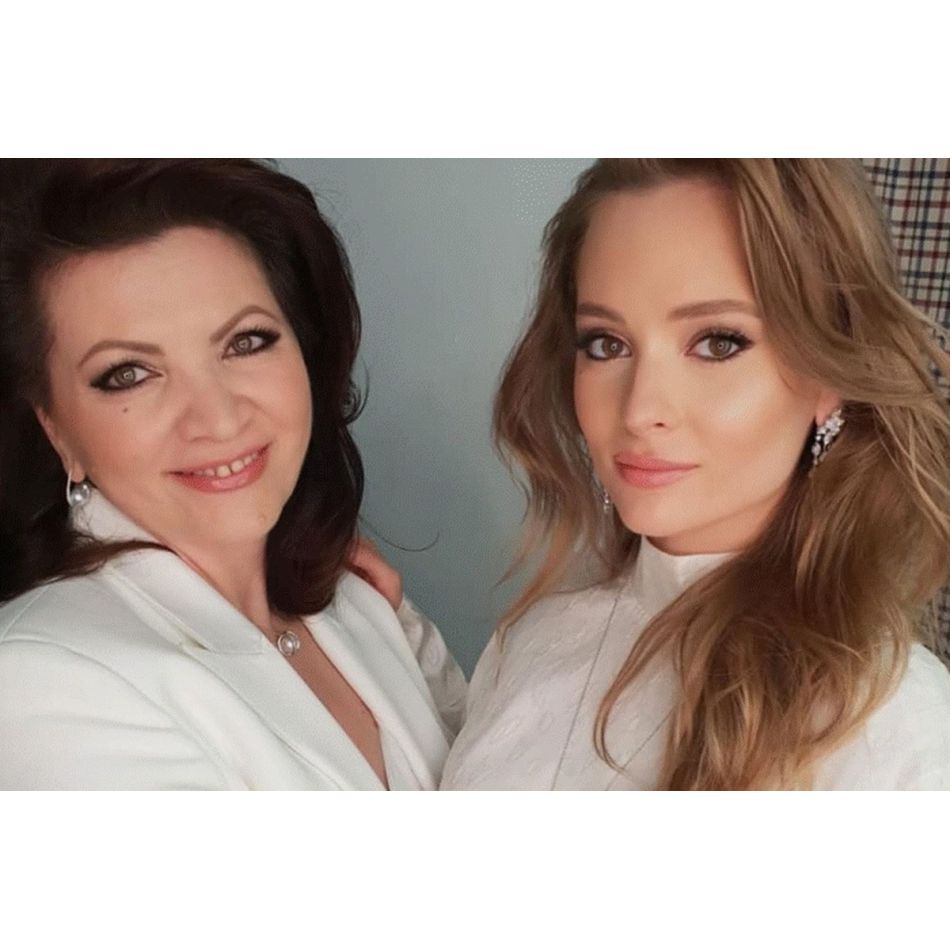 Vedeta alături de care fostul soț al Oanei Matache, Răzvan Miheț, a venit însoțit la nunta lui Smiley