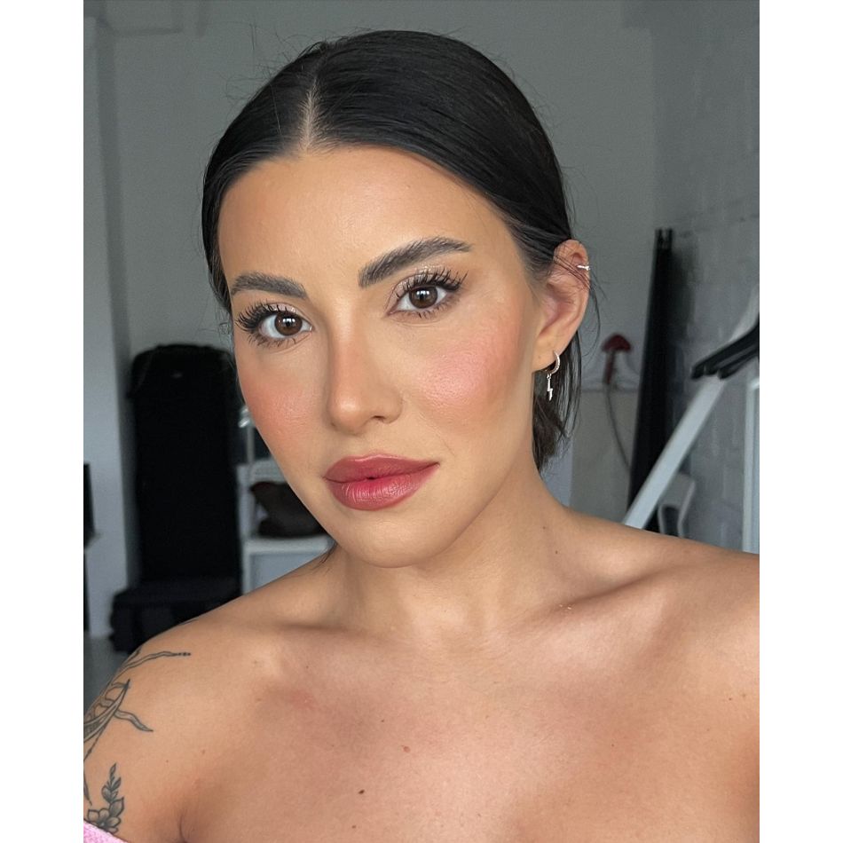 Deși acum are mare grijă de silueta ei, Nicoleta Nucă nu a băut apă până la vârsta de 15 ani!