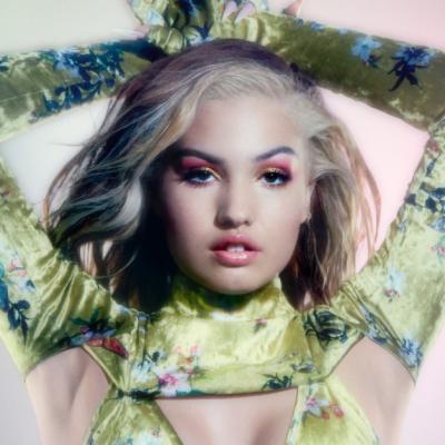 Mabel lanseaza primul single din 2021 - Let Them Know