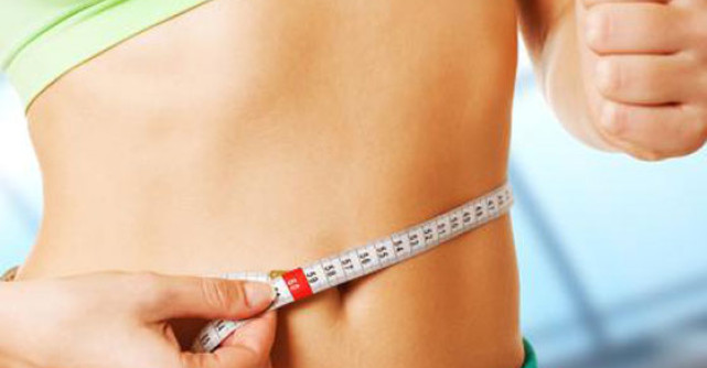 Cele mai bune Pozitii Yoga pentru ARDEREA grasimii abdominale