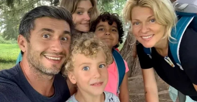 Dragoș Bucur, gest neobișnuit la prima întâlnire cu Dana Nălbaru: a fost foarte bine!