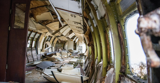 Zborul care nu a mai ajuns la destinație! Cel mai grav accident aviatic din România și zvonurile  care circulă și azi