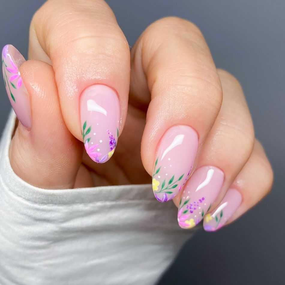 FOTO: Modele de manichiură finuță: idei elegante pentru un look delicat și modern