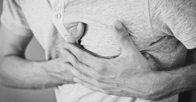 Durerile in capul pieptului: cauze si tratament