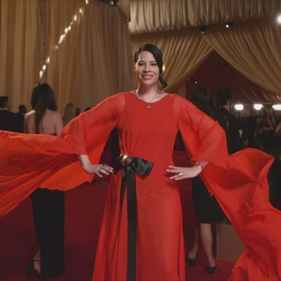 Emisiunea Live From E!: The Oscars este difuzată la E! luni, 11 martie, de la 22:00