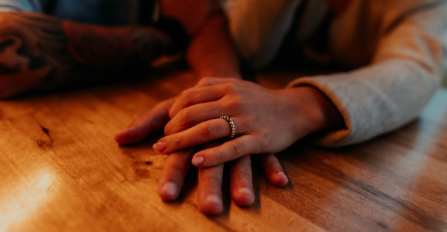 Cele 4 provocări ale relațiilor cu diferențe semnificative de vârstă. Când devin ele problematice sau chiar toxice?