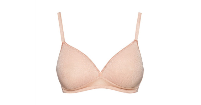 Yamamay a lansat modele de sutiene recomandate  femeilor care suferă de cancer la sân