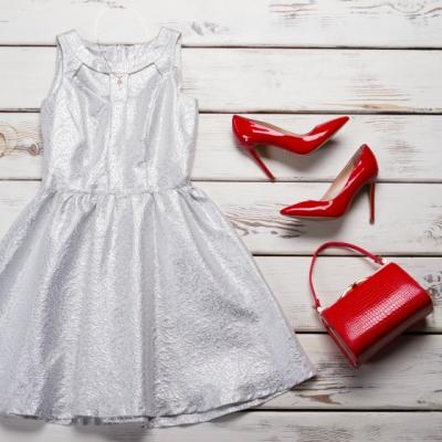 Cum poti purta rosul de Craciun