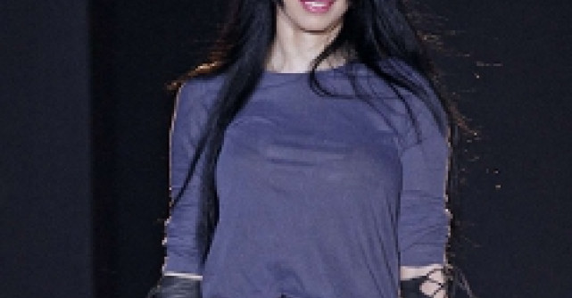 Ingrid Vlasov: Colectia A Queen la Paris Fashion Week 